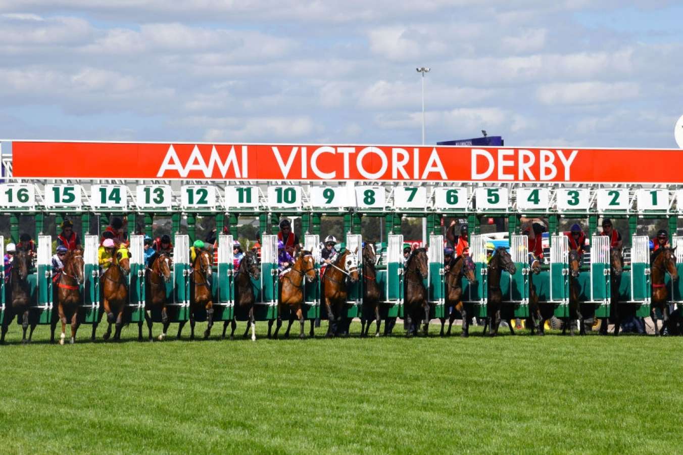 "The Swoopers" SportChamps Victoria Derby Day 02-11-19